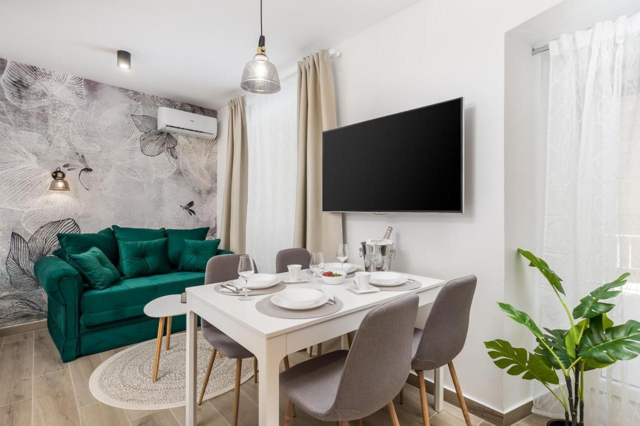 Srnec Apartments - Korzo 리예카 외부 사진